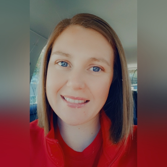 Meet your Posher, April - Picture 1 of 1